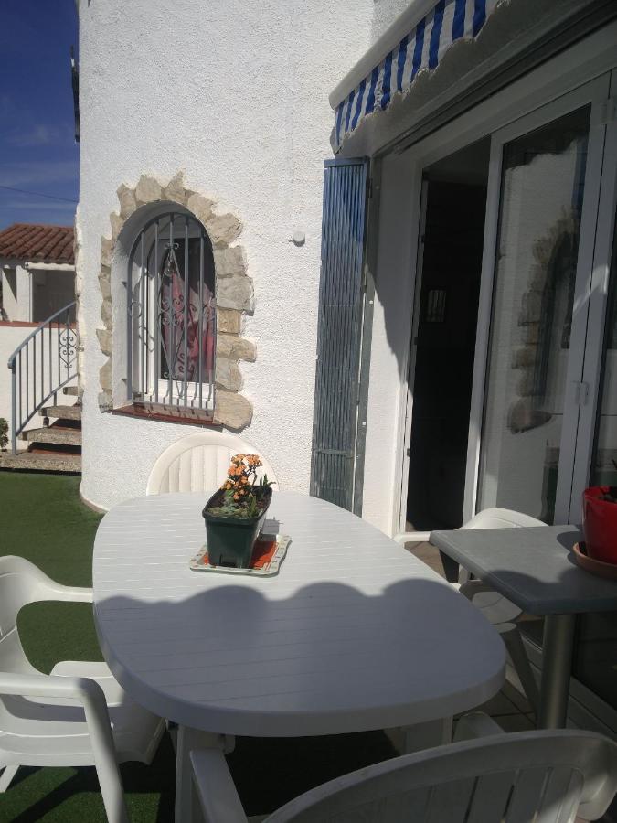 Alberes 61-B Empuriarent Villa Empuriabrava Exterior photo